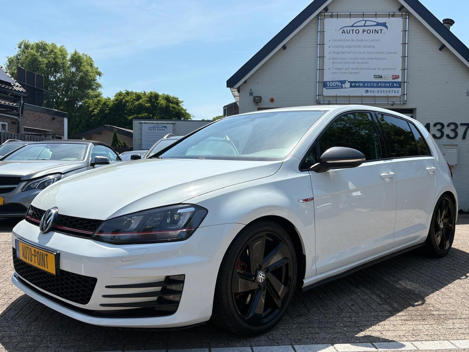 Volkswagen Golf 2.0 GTI PERFORMANCE/17INCH/CRUISE/121100KM, Auto's, Zwart, 4 cilinders, 1984 cc, Automatische klimaatregeling