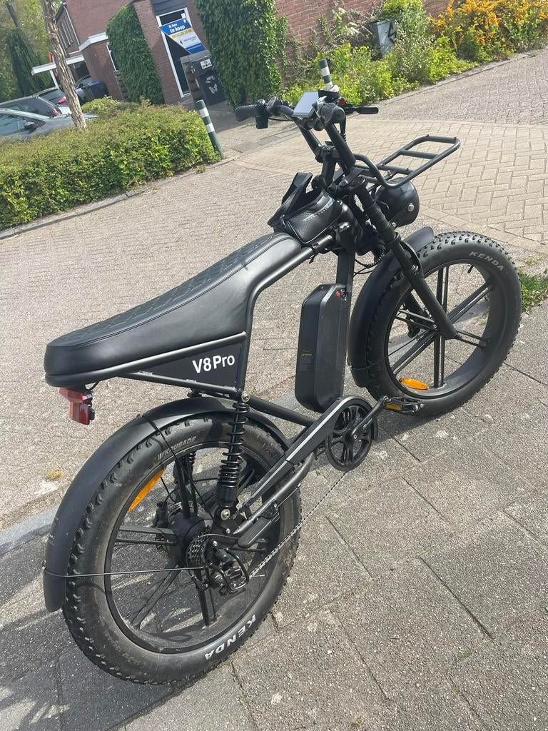Fatbike V8 Pro 24 inch ( hoog model), 59 cm of meer, Ophalen of Verzenden, Zo goed als nieuw, Overige merken