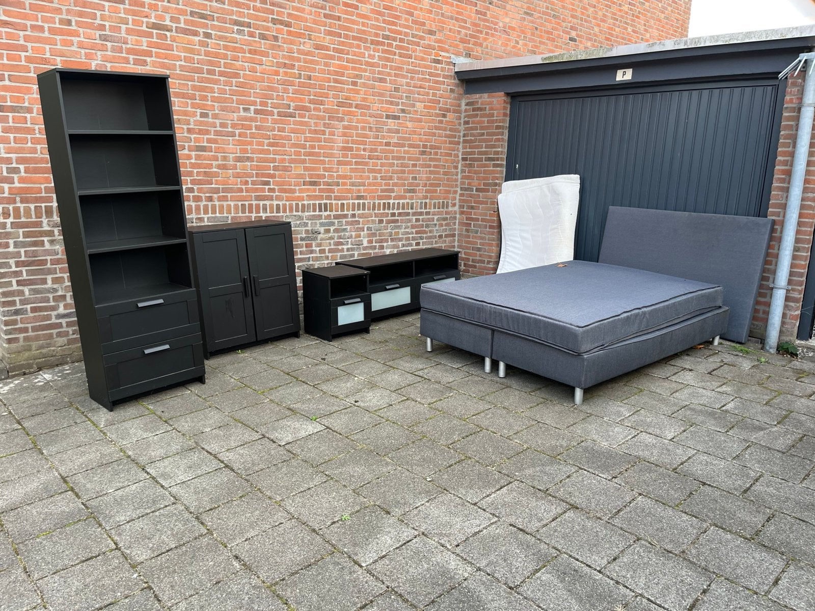 Gratis boxspring & ikea kasten, Ophalen, Gebruikt, Tweepersoons, 140 cm