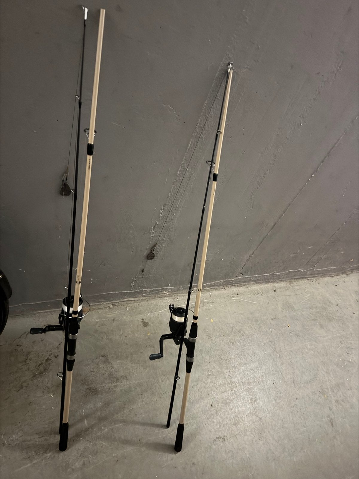 Complete karperset met 2 hengels en tacklebox, Ophalen of Verzenden, Gebruikt, Complete hengel