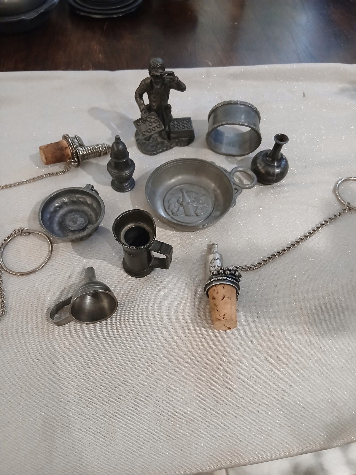 Verzameling van tinnen miniaturen en kurkentrekkers, Ophalen of Verzenden