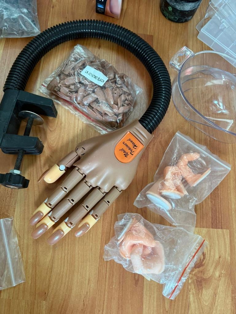 Spulletjes nagelstyliste, Verzenden, Meerdere media