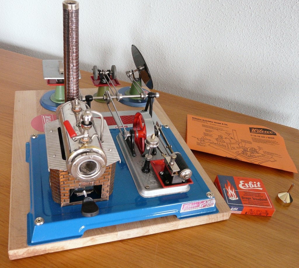 Wilesco D10 stoommachine met 4 aandrijfmodellen, Ophalen of Verzenden, Gebruikt, Groter dan 1:32