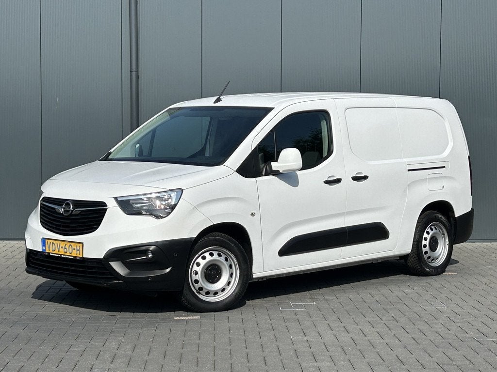 Opel Combo 1.5D 102 PK / L2H1 / 83.608 KM ! / 1e EIG / INRIC, Voorwielaandrijving, 730 kg, Gebruikt, Euro 6