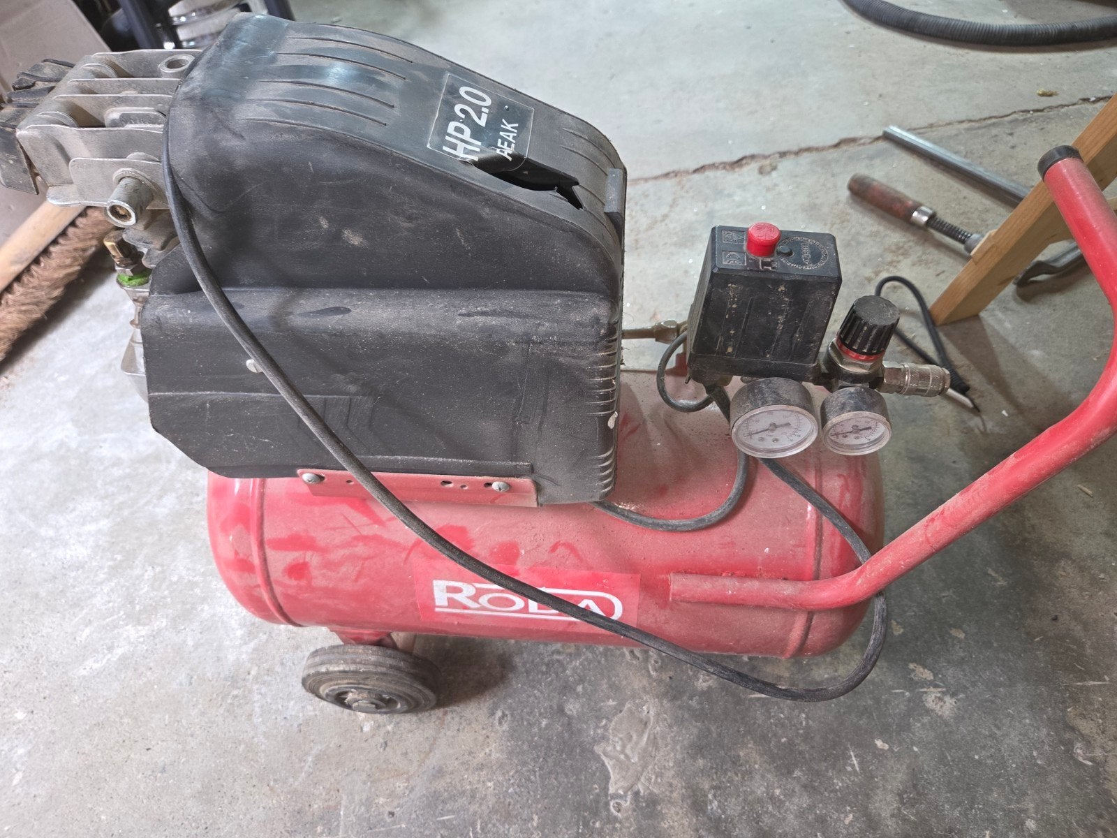 Roda Compressor 2.0 HP - Gebruikt, Ophalen, Gebruikt, 6 tot 10 bar, Minder dan 200 liter/min