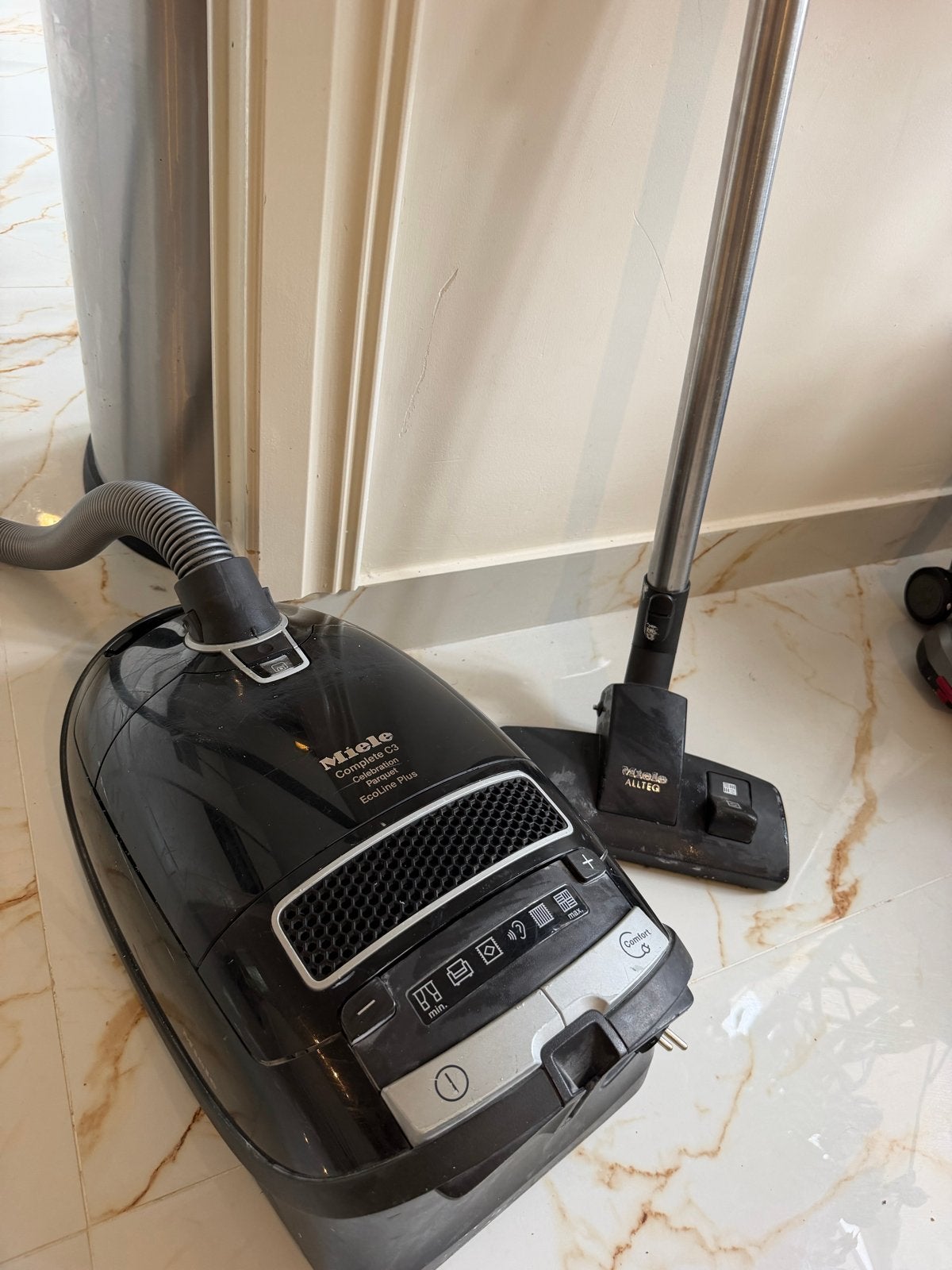 Miele Complete C3 stofzuiger -, Gebruikt, Miele, Minder dan 1200 watt, Ophalen