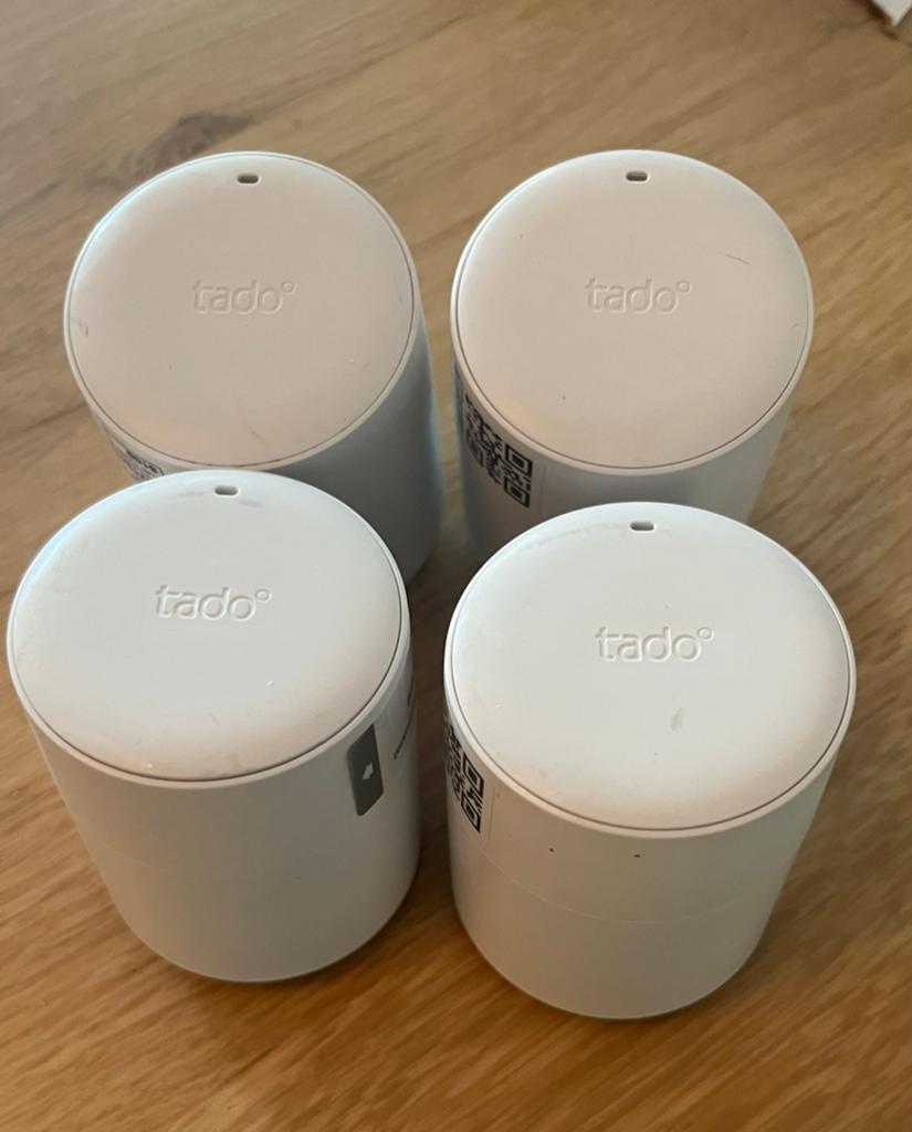 4x Tado Slimme Radiatorknoppen, Thermostaat, Gebruikt, Minder dan 30 cm, Minder dan 60 cm