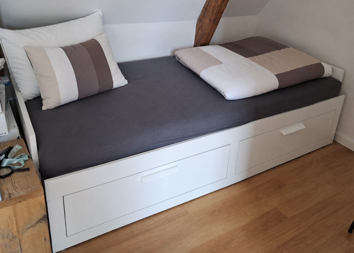 Ikea brimnes uitschuifbaarbed, Wit, Tweepersoons, Ophalen of Verzenden, Zo goed als nieuw