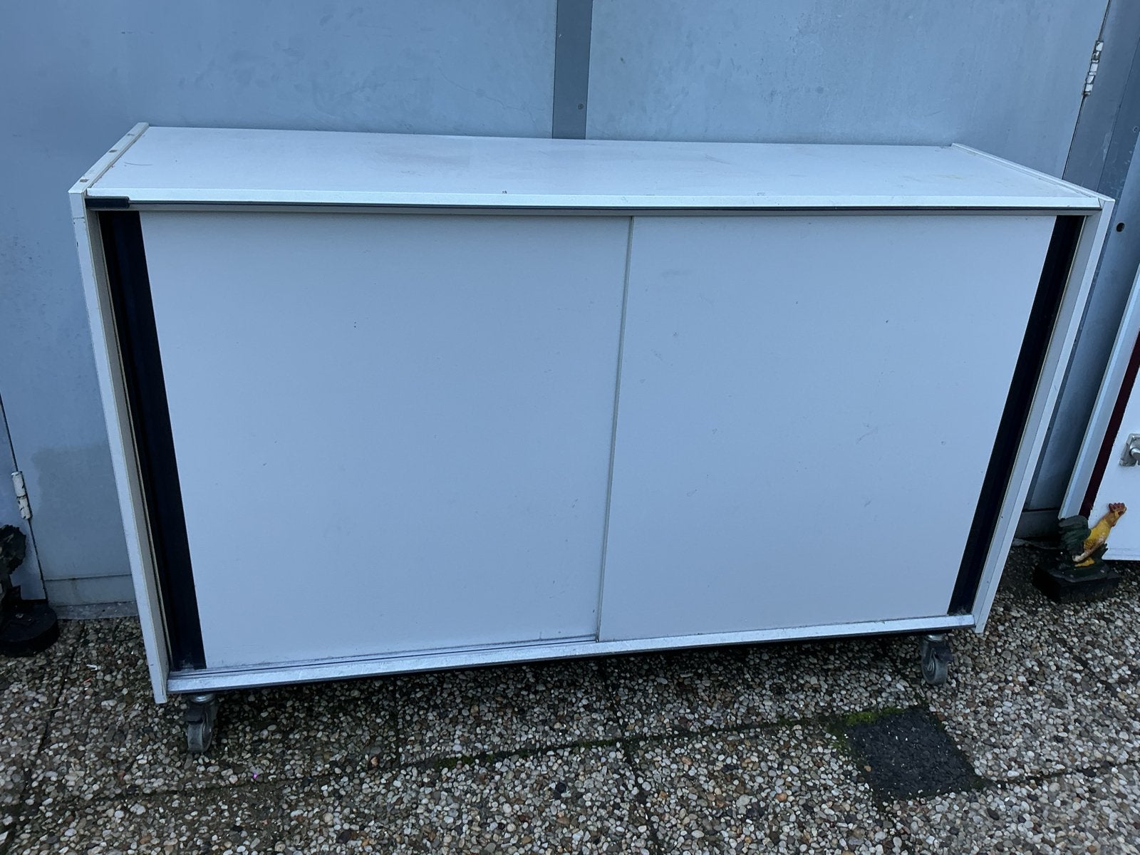 Opbergkast met schuifdeuren en lades - 150x100x45 cm, Ophalen of Verzenden, Gebruikt