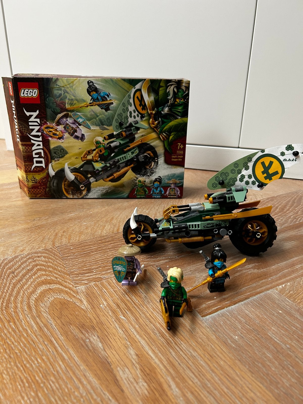 Lego Ninjago Jungle Raider (71745) met doos en figuren, Lego, Ophalen of Verzenden, Zo goed als nieuw, Compleet