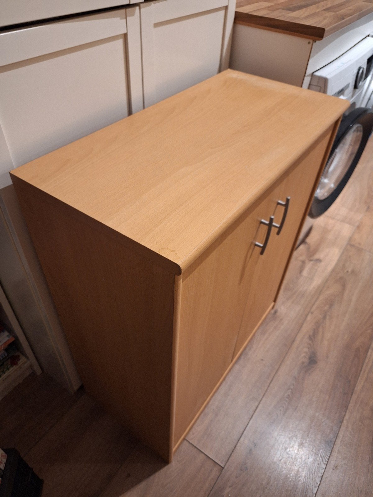 Gratis op te halen: Houten kastje met twee deuren, Ophalen, Gebruikt