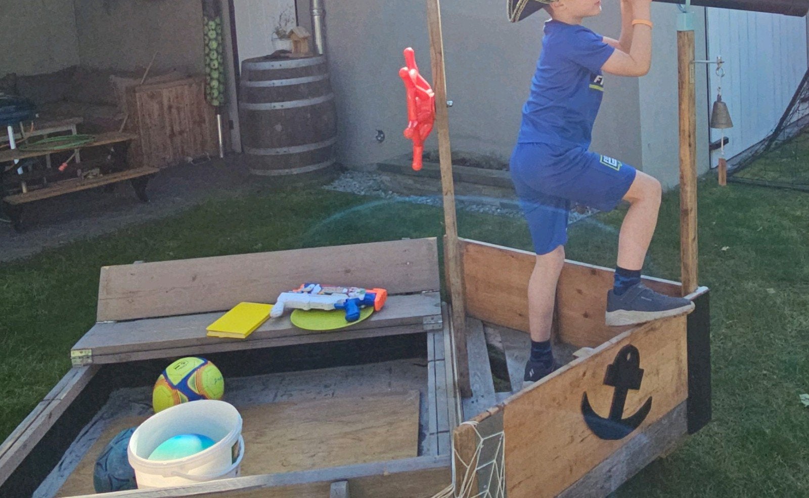 Steigerhouten zandbak met wielen/ boot, Kinderen en Baby's, Speelgoed | Buiten | Zandbakken, Ophalen