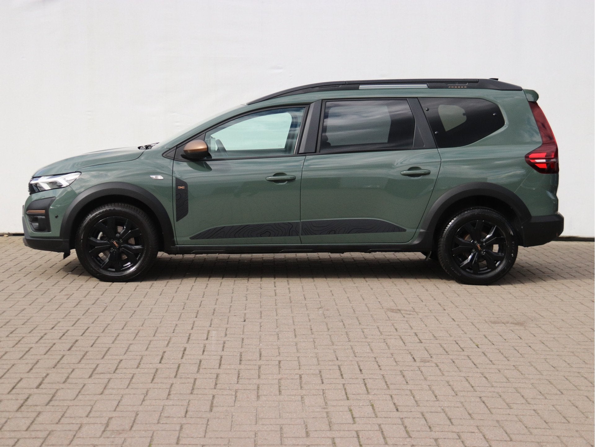 Dacia Jogger 1.0 TCe 100 ECO-G Extreme 7p. LPG G3 / ALLE OPT, Voorwielaandrijving, 101 pk, Gebruikt, Bedrijf