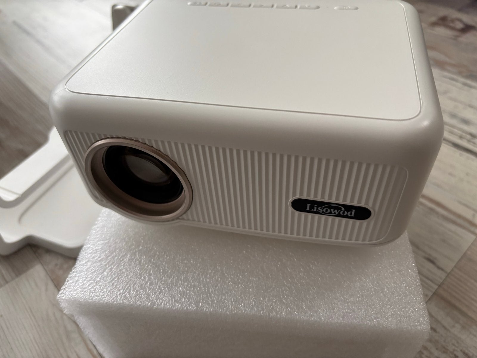 Lisowod Mini Projector met WiFi & Bluetooth - Z.G.A.N., Audio, Tv en Foto, Beamers, Ophalen of Verzenden, Zo goed als nieuw, LED