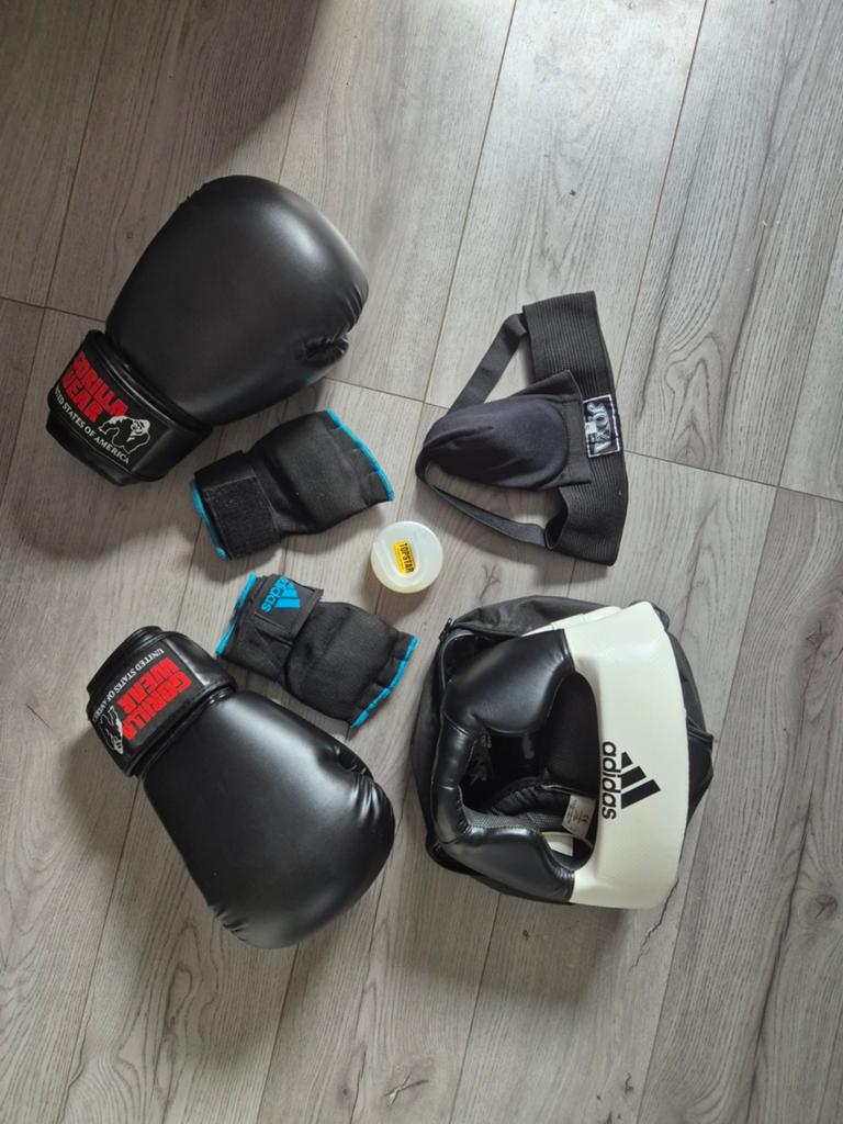 Mooie kickboksset, Sport en Fitness, Boksen, Ophalen, Zo goed als nieuw, Bokshandschoenen