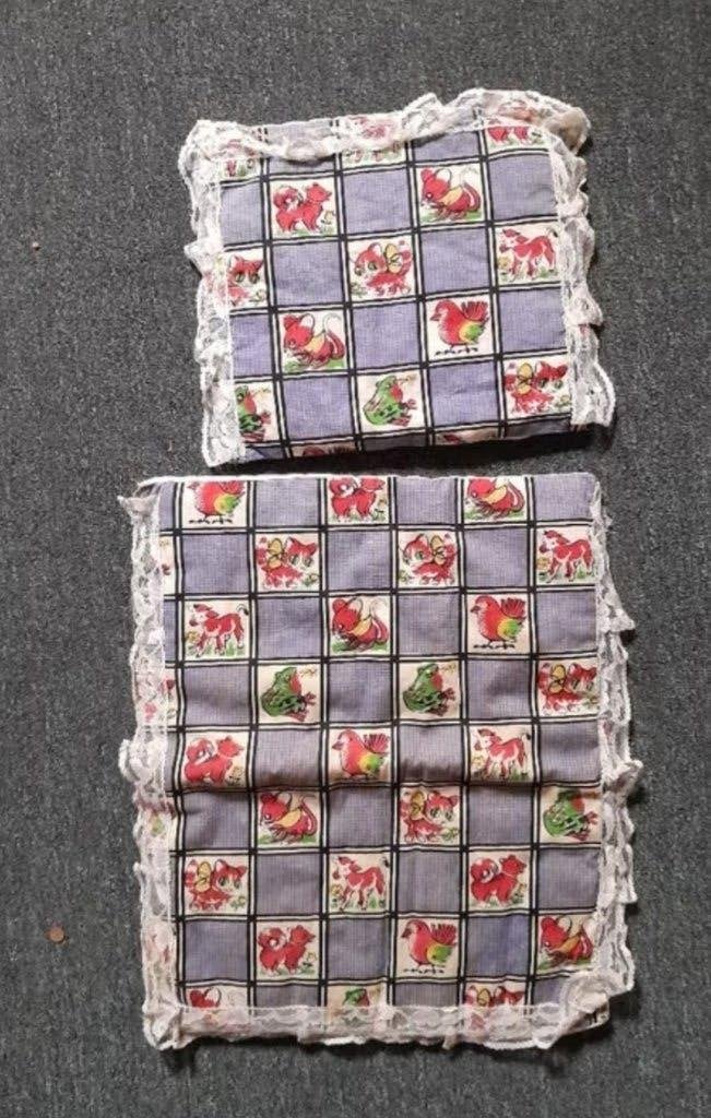 vintage deken en kussen voor in poppenwagen, Ophalen of Verzenden, Gebruikt, Overige typen