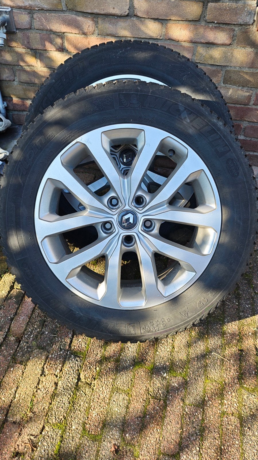 Winterbanden met originele Renault Kadjar velgen 215/60/R17