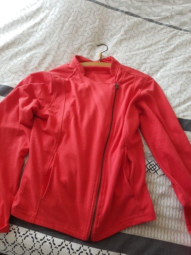 Rood vest met rits - Maat 44, Ophalen of Verzenden, Zo goed als nieuw, Maat 42/44 (L), Rood