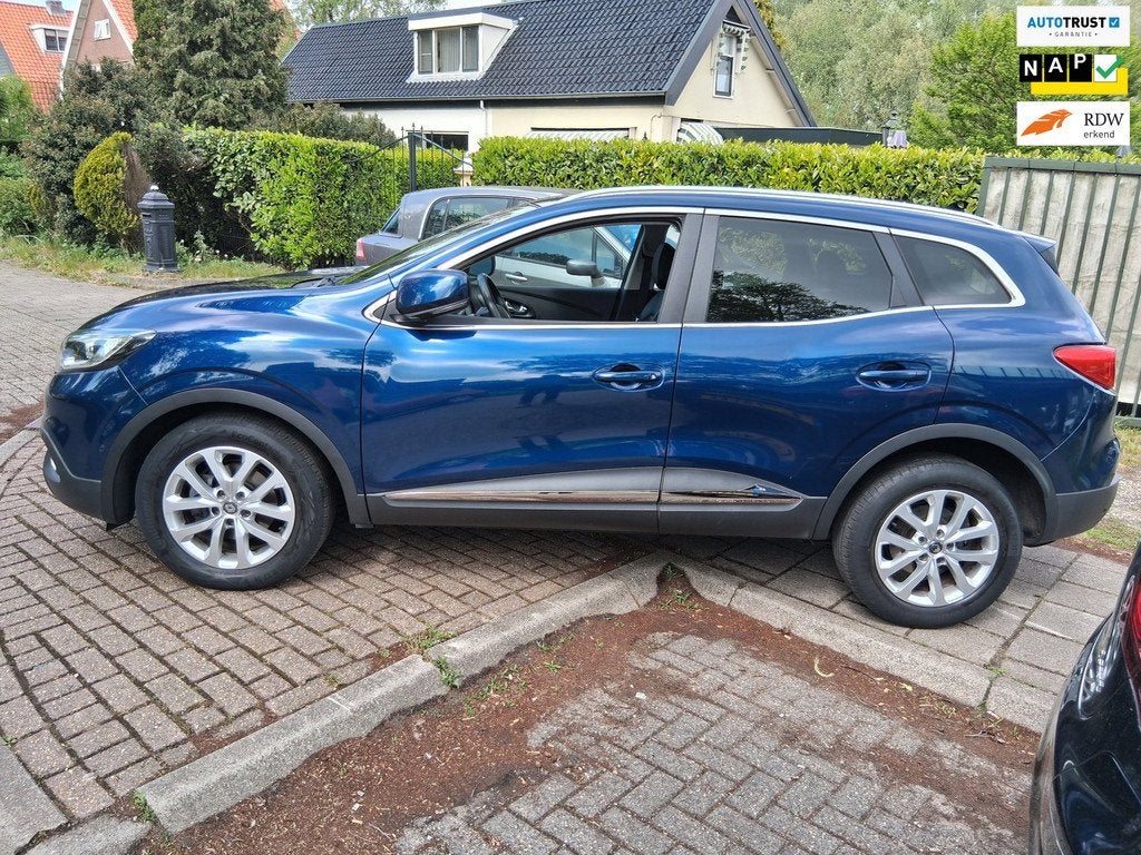 Renault Kadjar 1.2 TCe Intens 5deurs automaat trekhaak navi, Auto's, Renault, Kadjar, Stof, Gebruikt, 4 cilinders