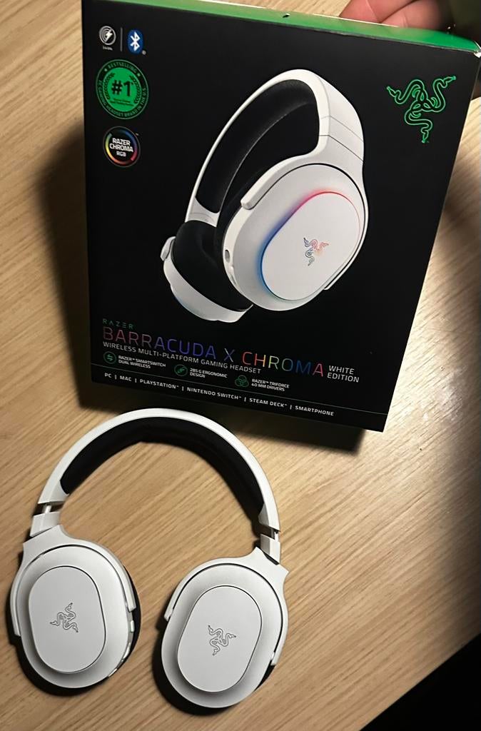 Razer Barracuda x Chroma White Edition, Computers en Software, Headsets, Ophalen of Verzenden, Zo goed als nieuw