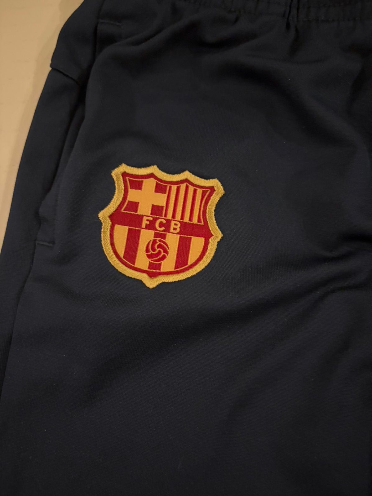 FC barcelona Nike trainingspak 122-128, Ophalen of Verzenden, Gebruikt