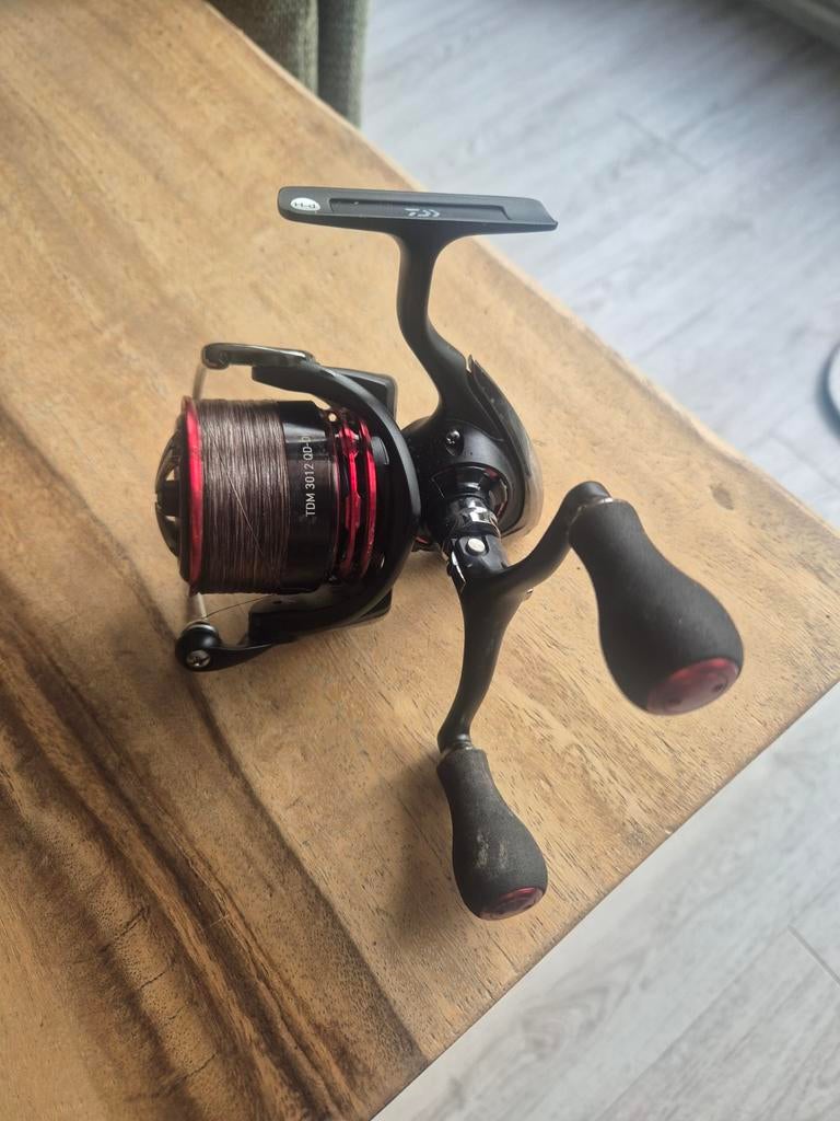 Daiwa tdm 3012 qd-dh, Ophalen of Verzenden, Gebruikt, Molen