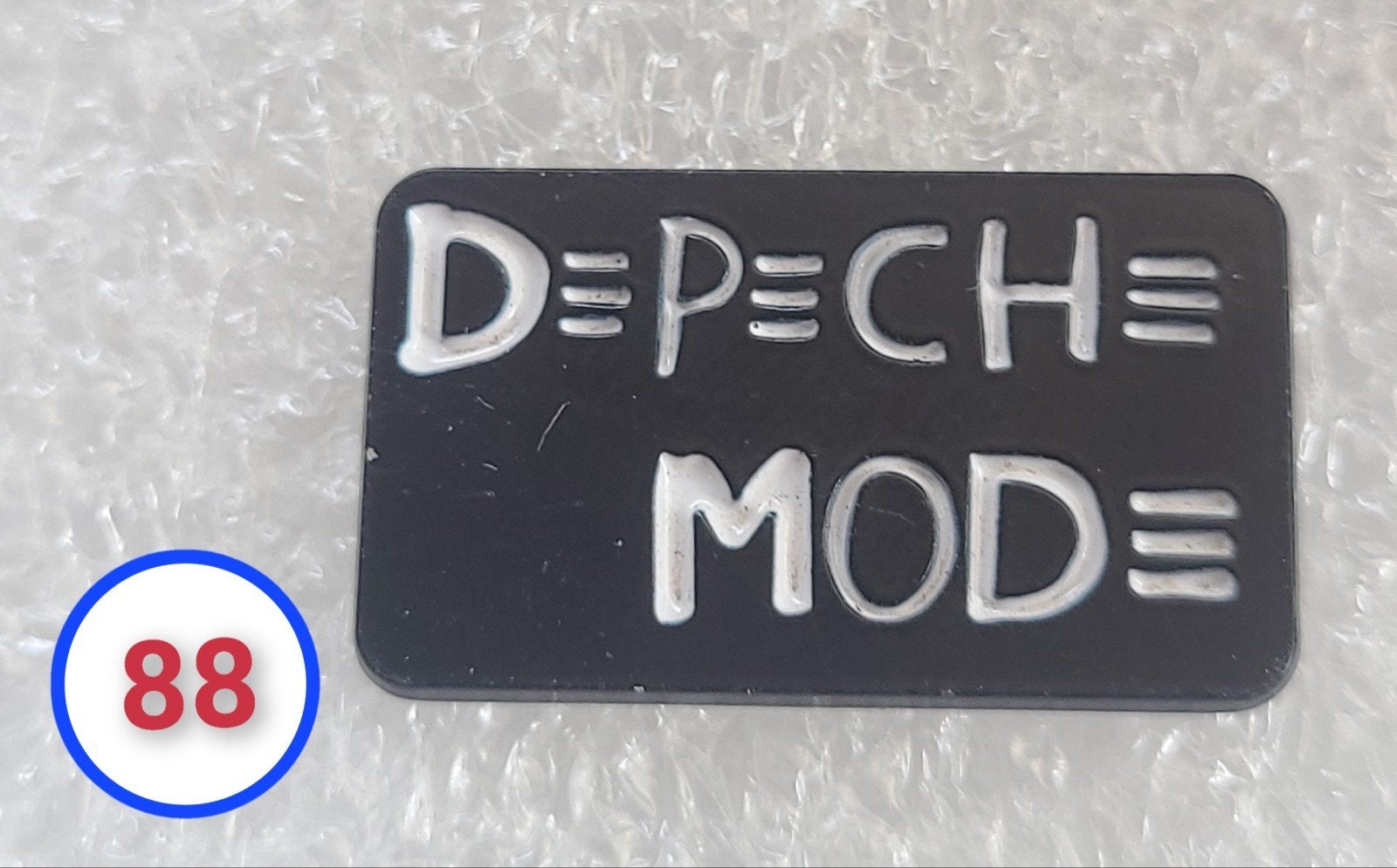 Depeche Mode Pin Badge - Zwart met Wit Opschrift, Verzenden, Gebruikt