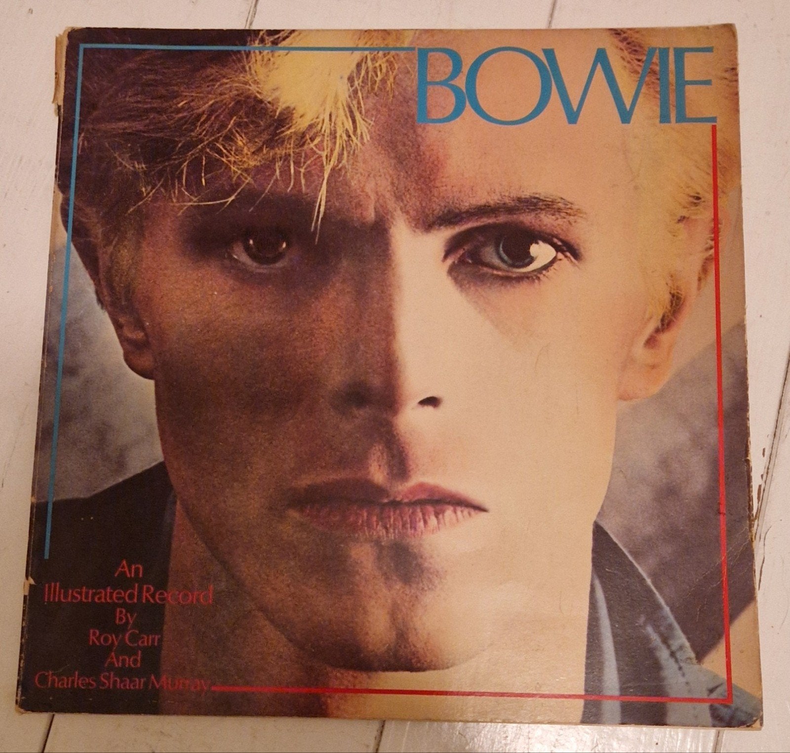 David Bowie: An Illustrated Record - Boek, Ophalen of Verzenden, Gelezen, Artiest, Roy Carr en Charles Shaar Murray