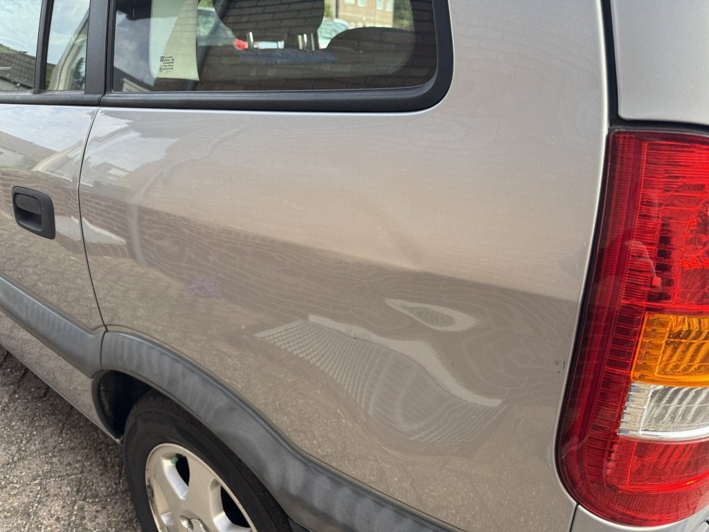 Opel Zafira 1.8-16V Elegance (bj 2001), foto 7