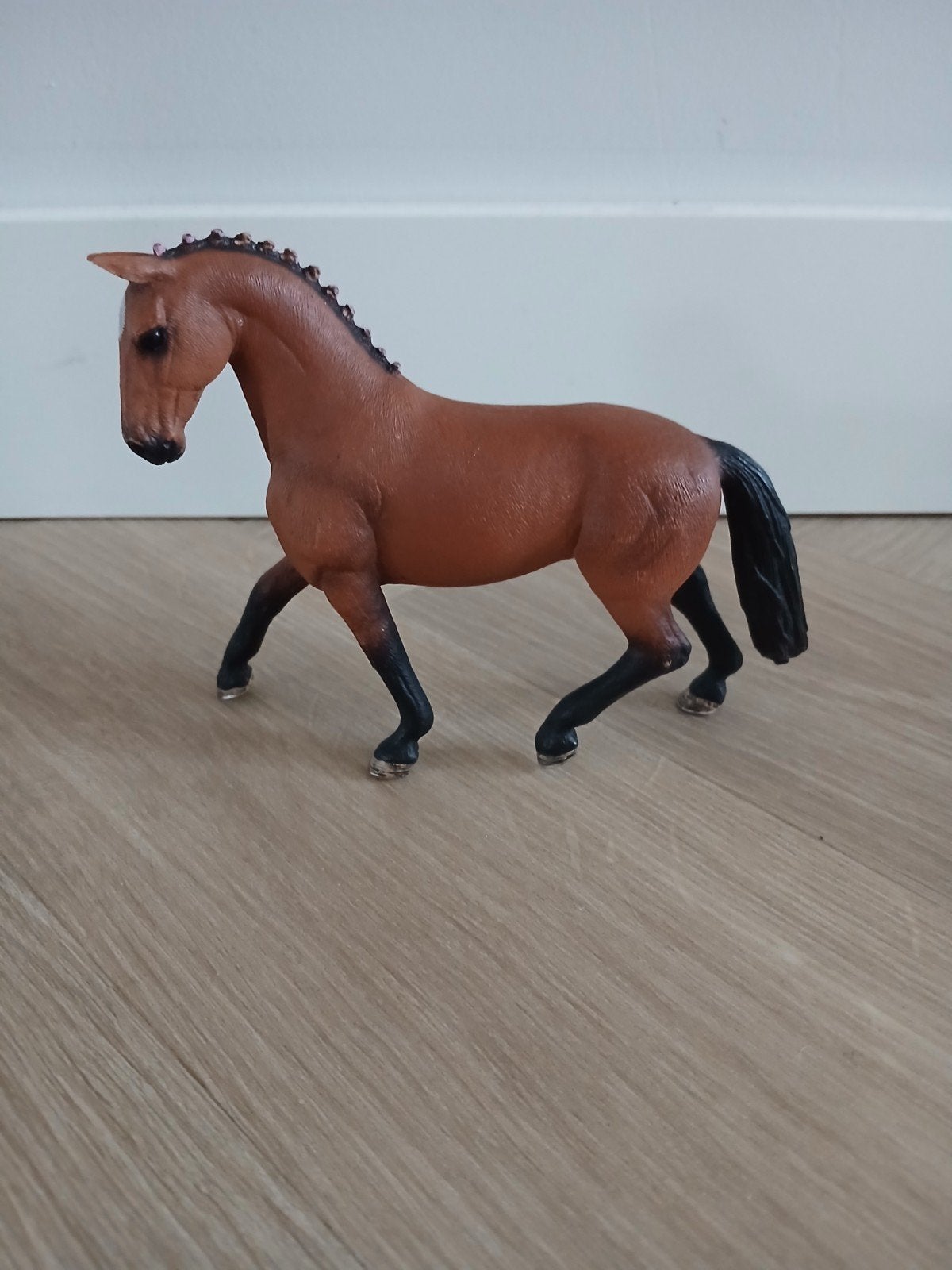 Schleich paard bruin met witte bles en zwarte manen, Ophalen of Verzenden, Gebruikt, Jongen of Meisje