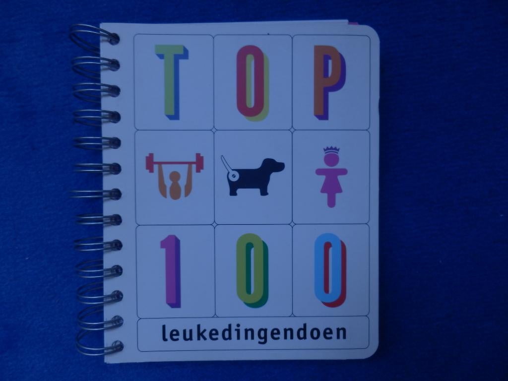 Top 100 leuke dingen doen - momedia, Ophalen of Verzenden, Zo goed als nieuw, Overige onderwerpen, MoMedia
