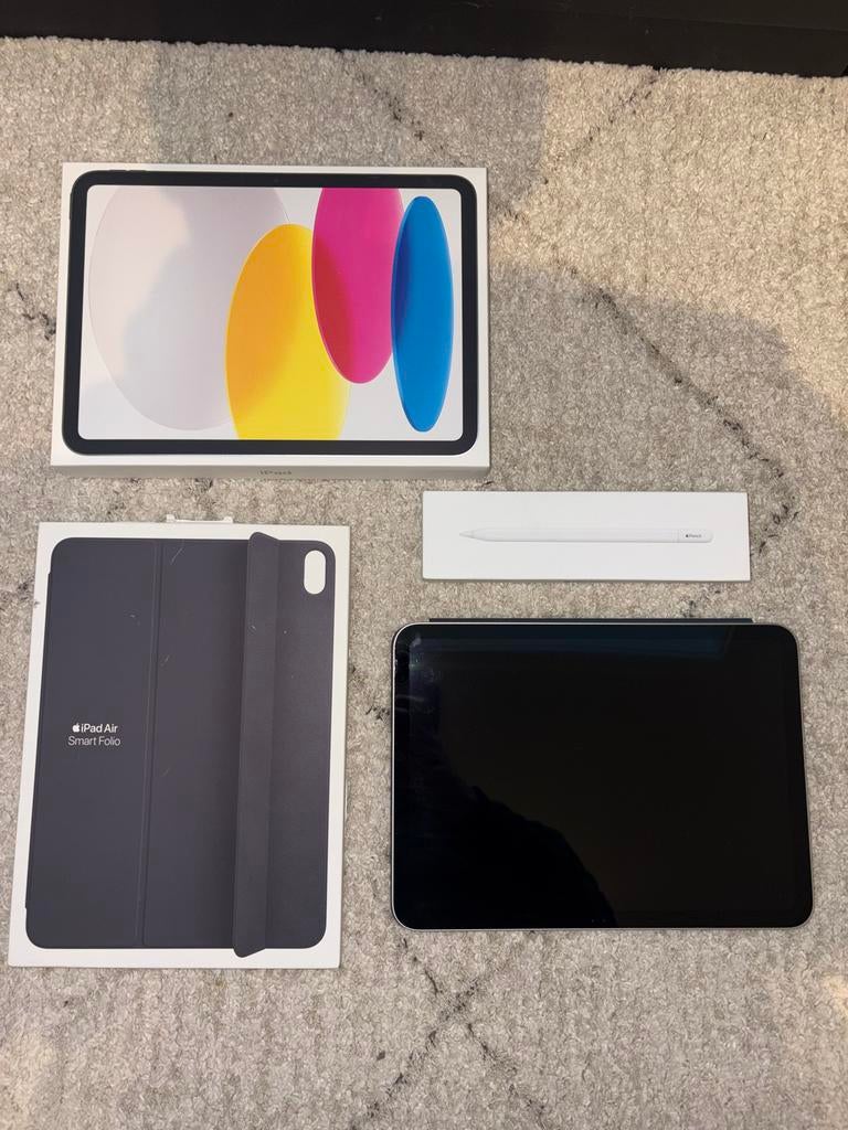 iPad Air A16 128GB met Apple Pencil en Smart Folio Hoes, Ophalen of Verzenden, Zo goed als nieuw