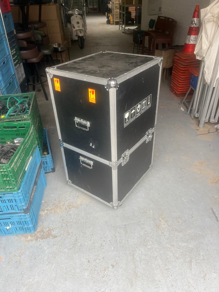 Stevige Flightcase met Twee Compartimenten, Ophalen, Gebruikt