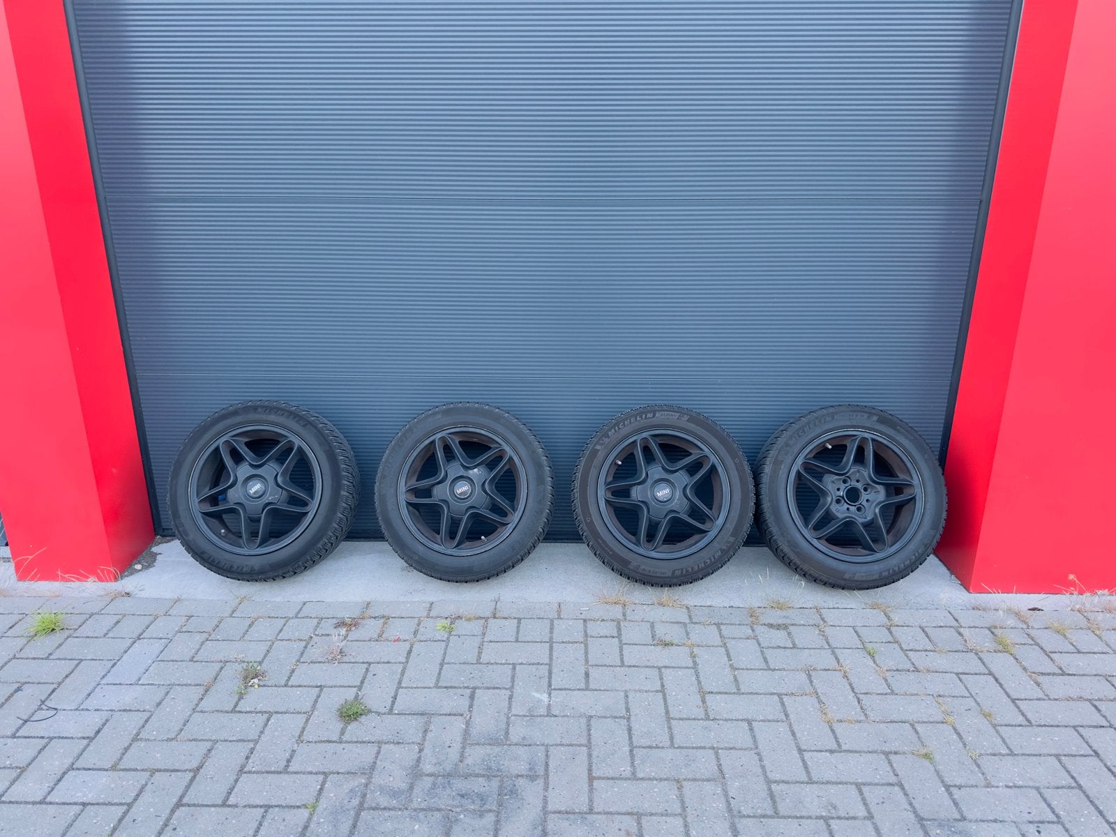 Winterbanden + originele Mini velgen 195/55/R16, Auto-onderdelen, Banden en Velgen, Ophalen, Gebruikt, 16 inch, Banden en Velgen