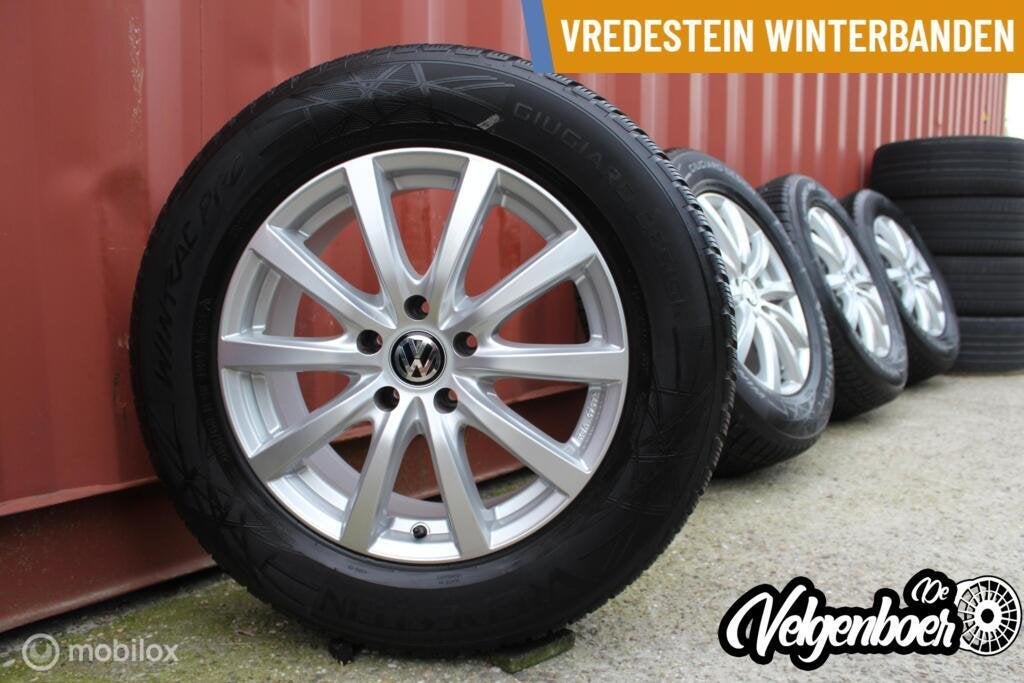 Volkswagen Amarok velgen + Vredestein winterbanden | 7,5mm!, 18 inch, Gebruikt, 255 mm, Banden en Velgen