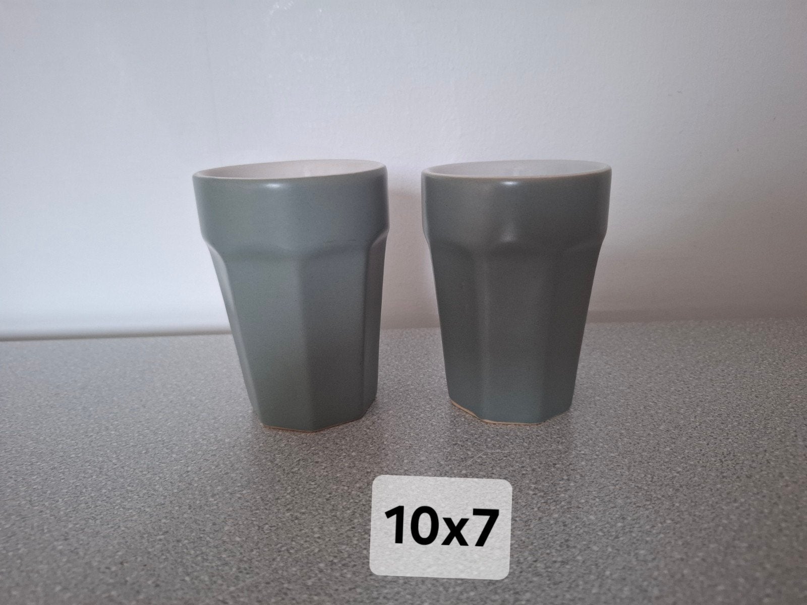 Set van 2 groene (koffie)bekers, 10x7 cm, Keramiek, Zo goed als nieuw, Overige stijlen, Mok
