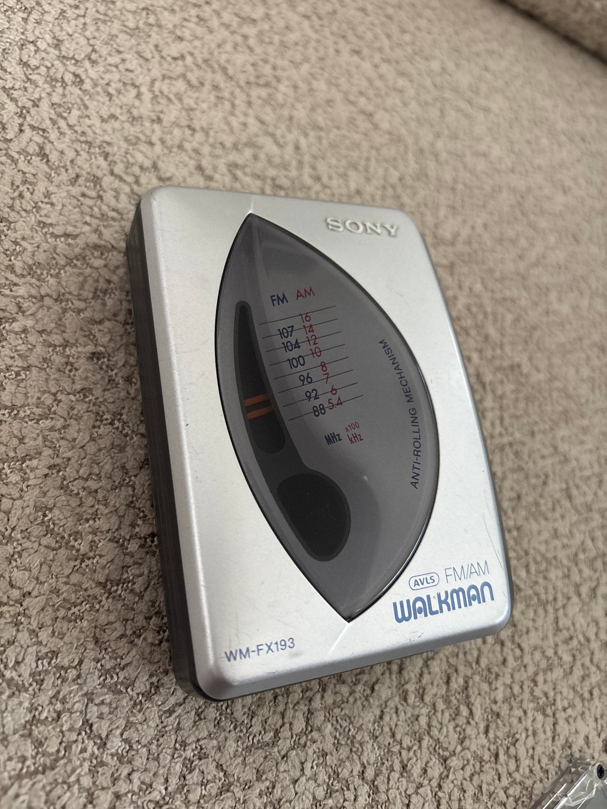 Sony Walkman WM-FX193 met FM/AM radio - Werkt deels, Ophalen of Verzenden, Walkman