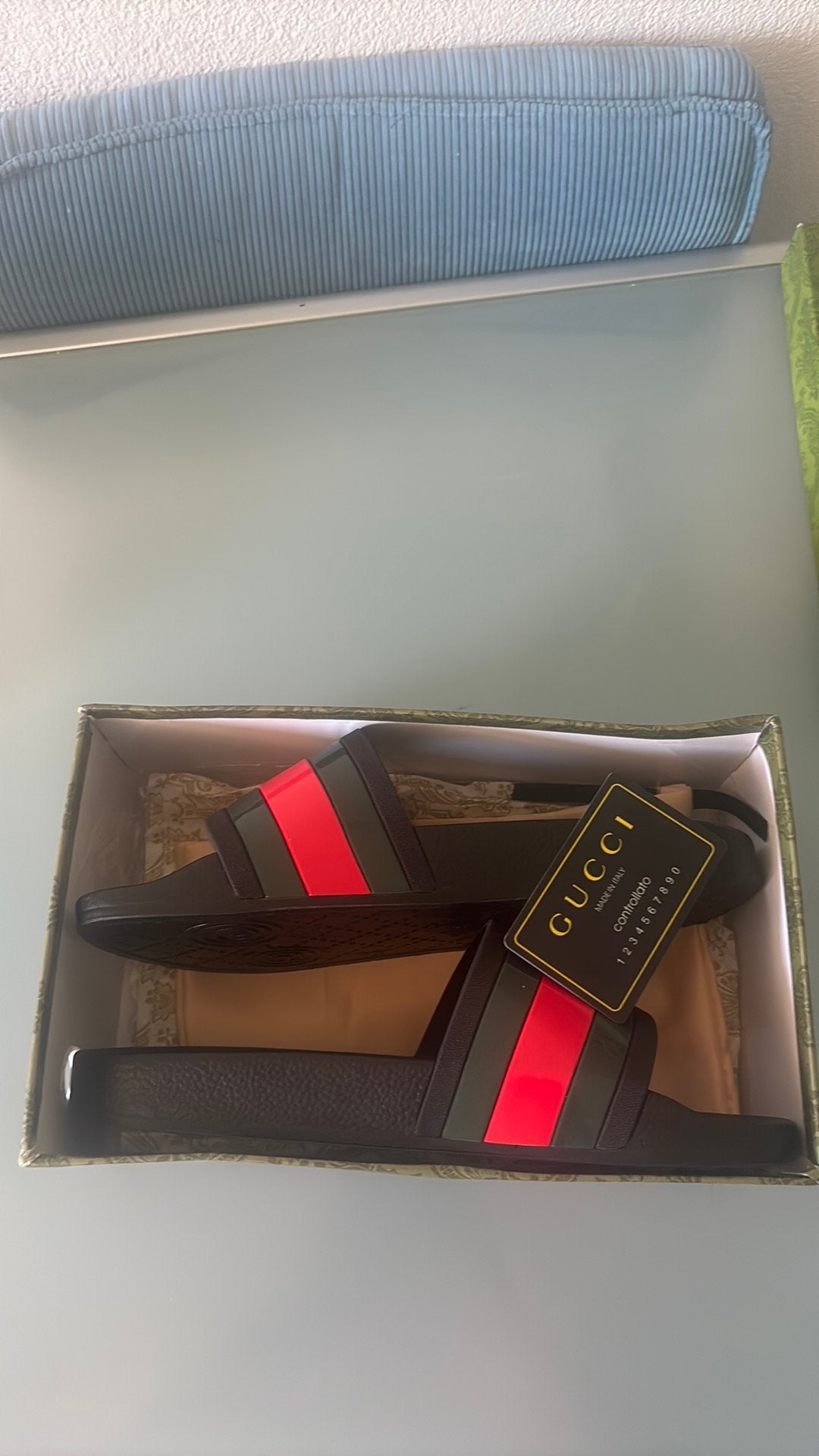 Gucci slippers te koop!, Ophalen of Verzenden, Zo goed als nieuw, Balpen, Overige merken