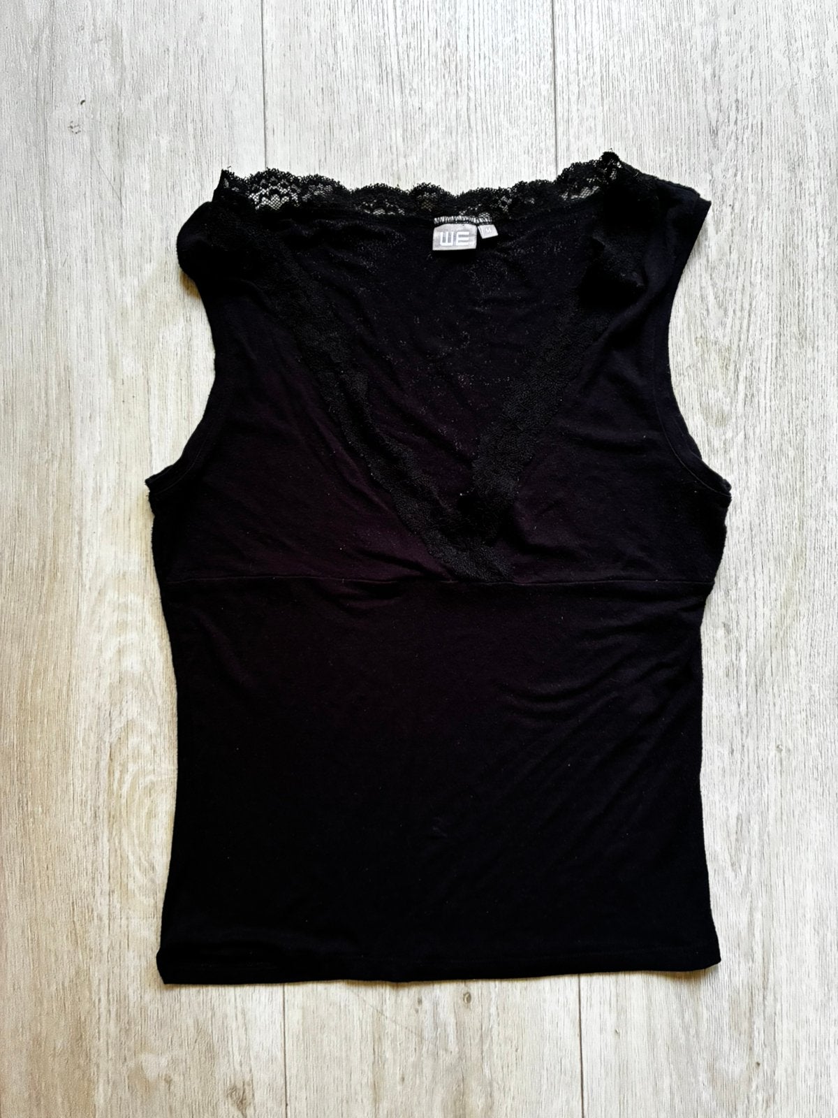 We shirtje met kant zwart, Maat 38/40 (M), Zwart, Ophalen of Verzenden, Zonder mouw