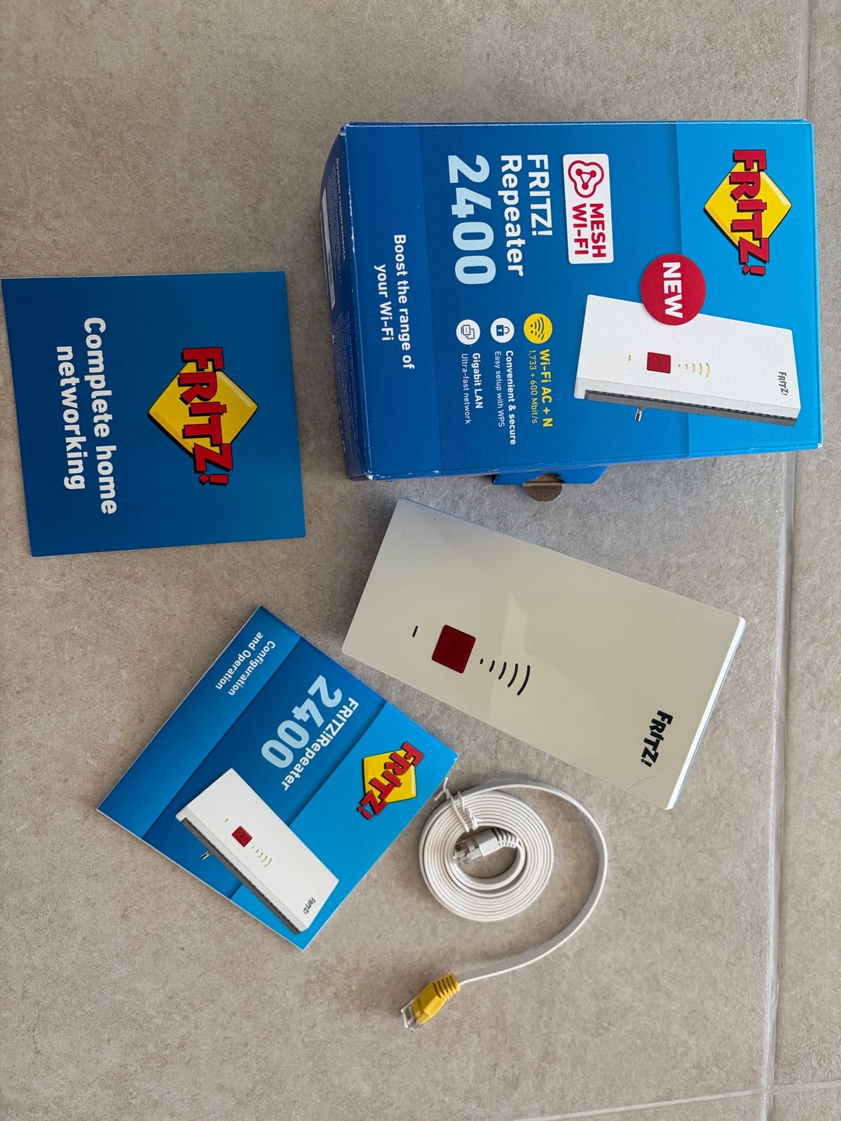 FRITZ!Repeater 2400 Mesh Wi-Fi Versterker, Ophalen of Verzenden, Zo goed als nieuw