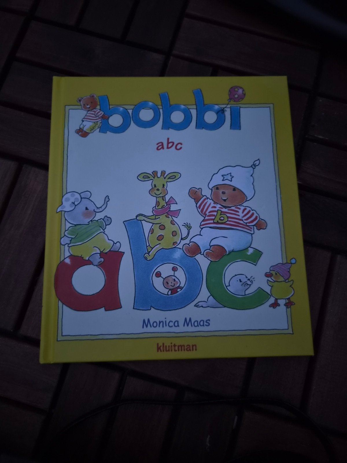 Bobbi ABC - Leerzaam kinderboek van Monica Maas, Ophalen of Verzenden, Gelezen, Monica Maas, Fictie algemeen