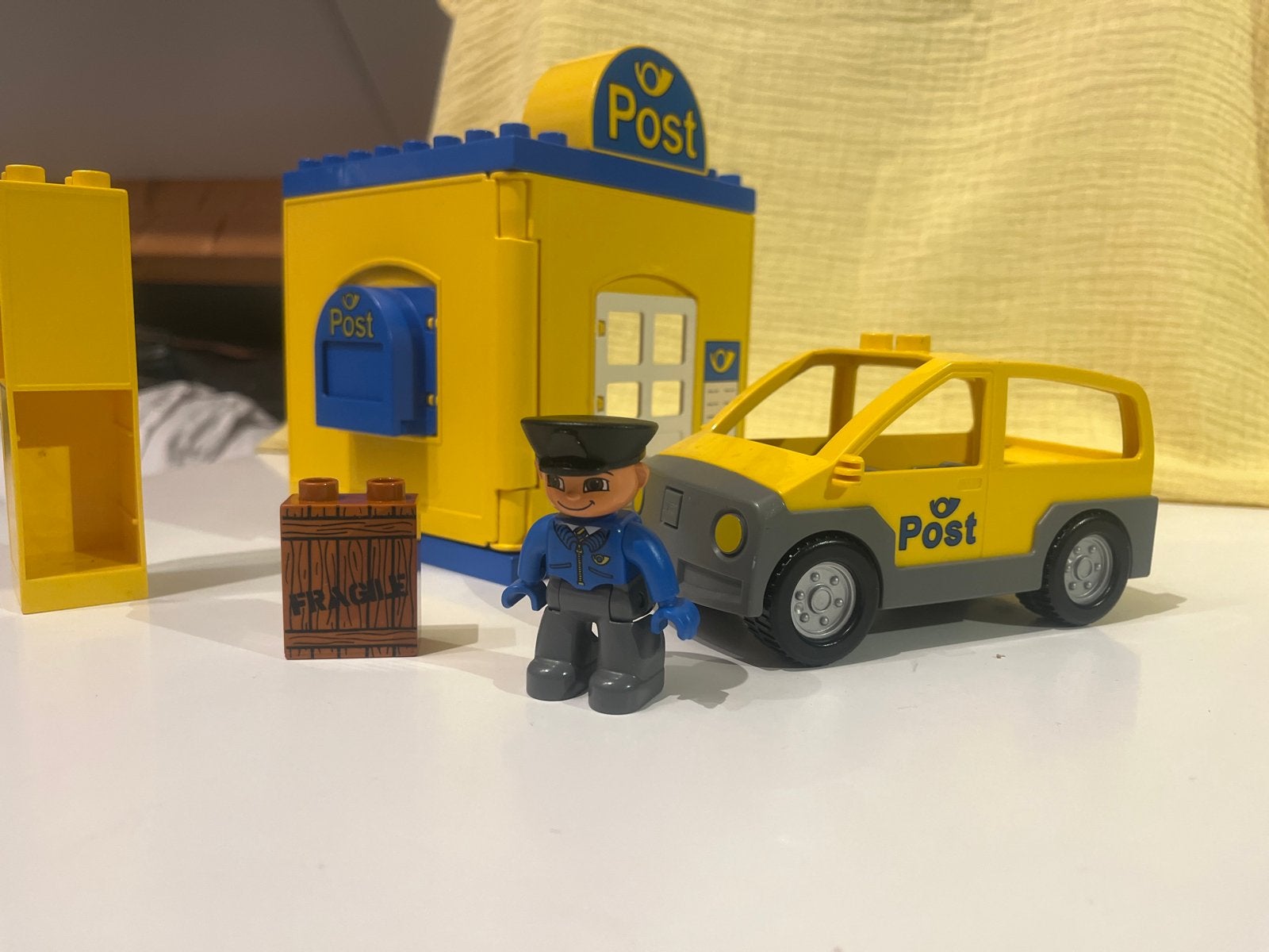 Lego Duplo Postkantoor met Postbode en Auto, Gebruikt, Ophalen of Verzenden, Compleet, Duplo