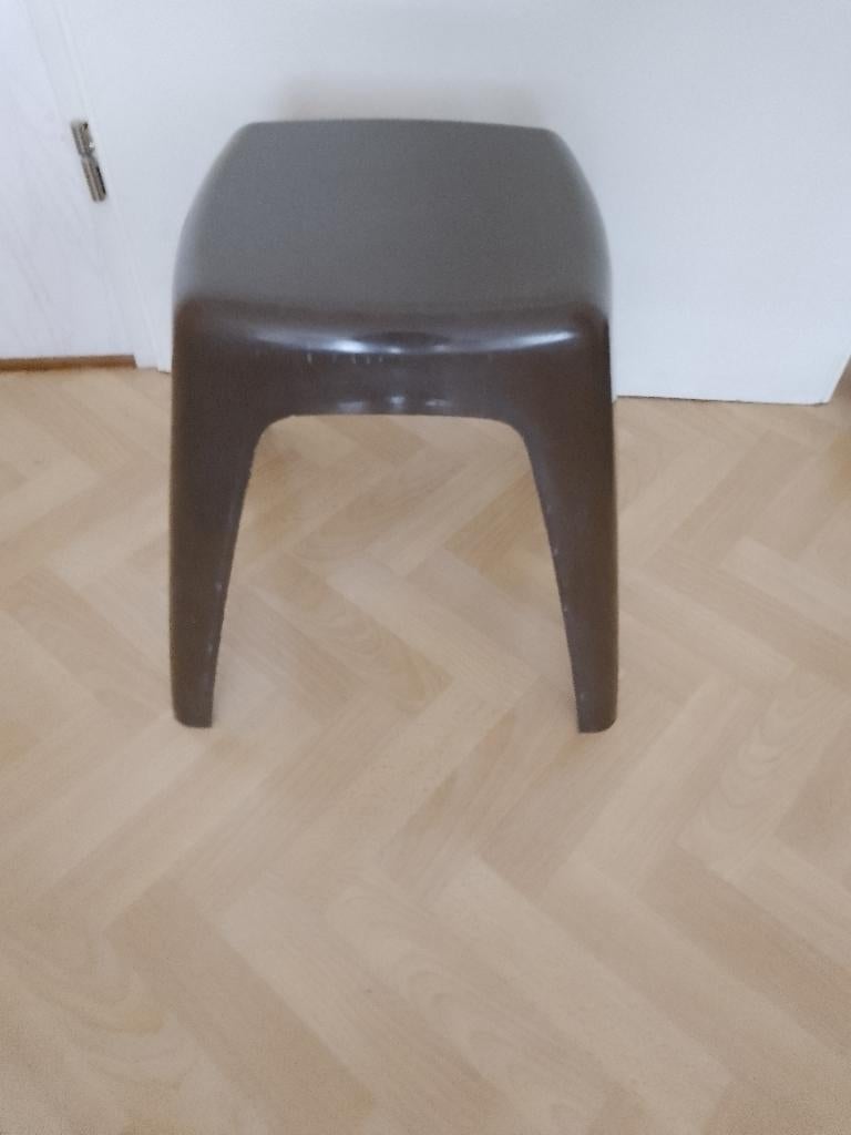 Stevige krukken voor binnen of buiten, Ophalen, Gebruikt, Kunststof