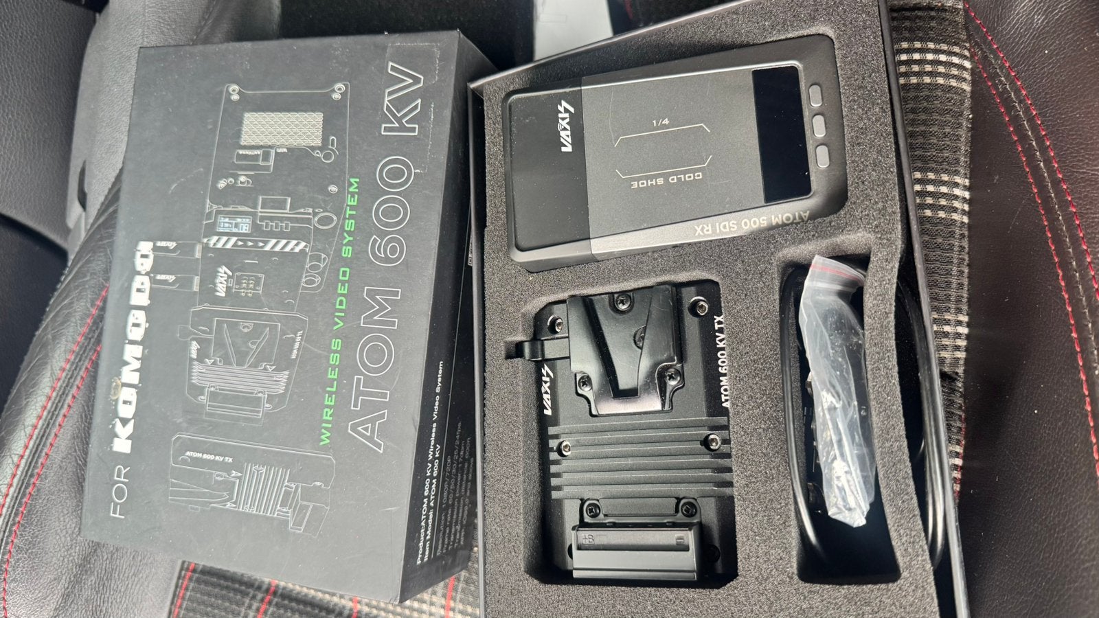 Komodo atom 600 kv, Ophalen of Verzenden, Zo goed als nieuw