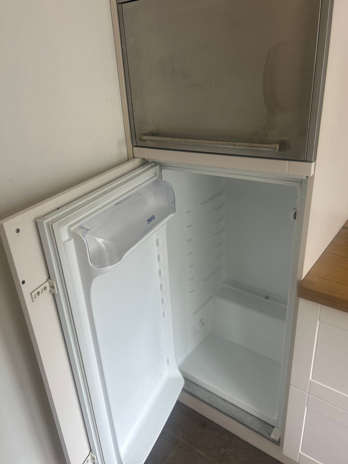 Zanussi koelkast, 200 liter of meer, Ophalen, Zo goed als nieuw, Zonder vriesvak