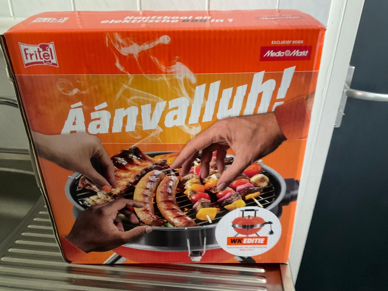 Fritel Houtskool en Elektrische BBQ 1600W - WK Editie, Ophalen of Verzenden, Nieuw