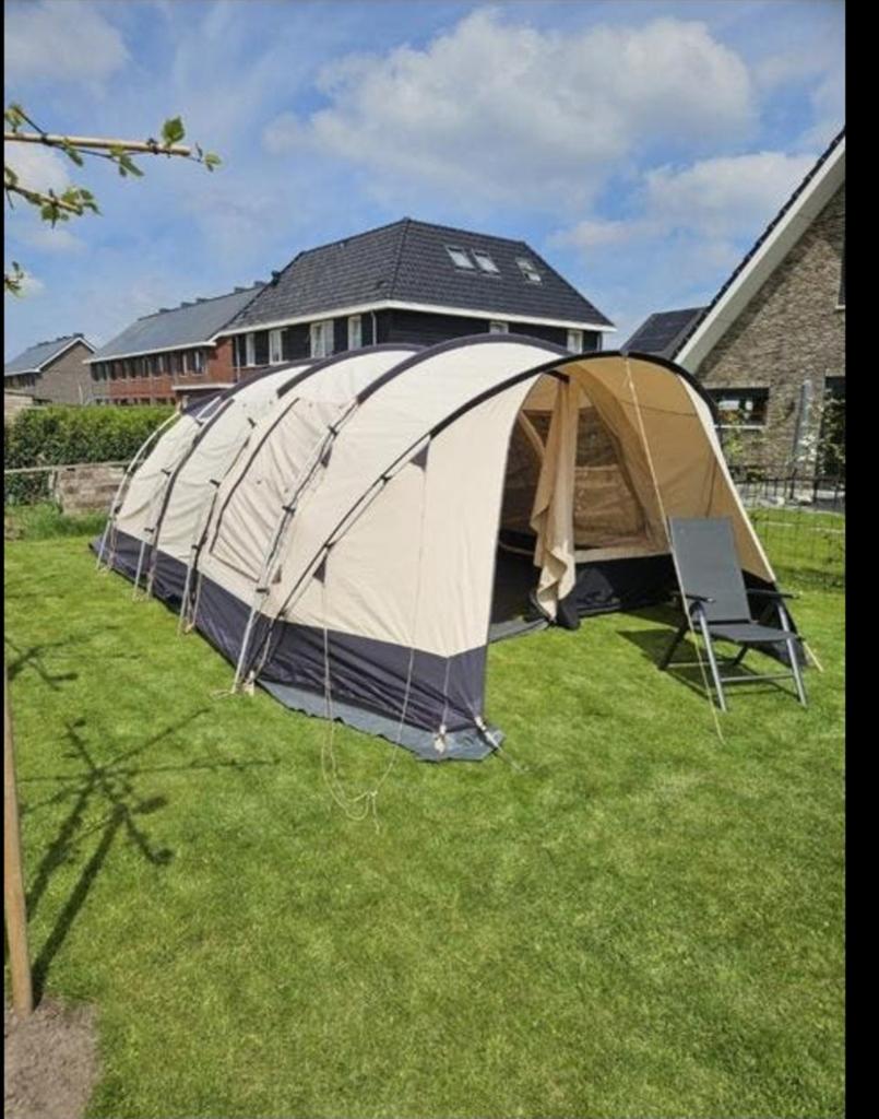 Obelink Manitoba 6 tunneltent in goede staat, Caravans en Kamperen, Tenten, Ophalen, Gebruikt, Tot en met 6