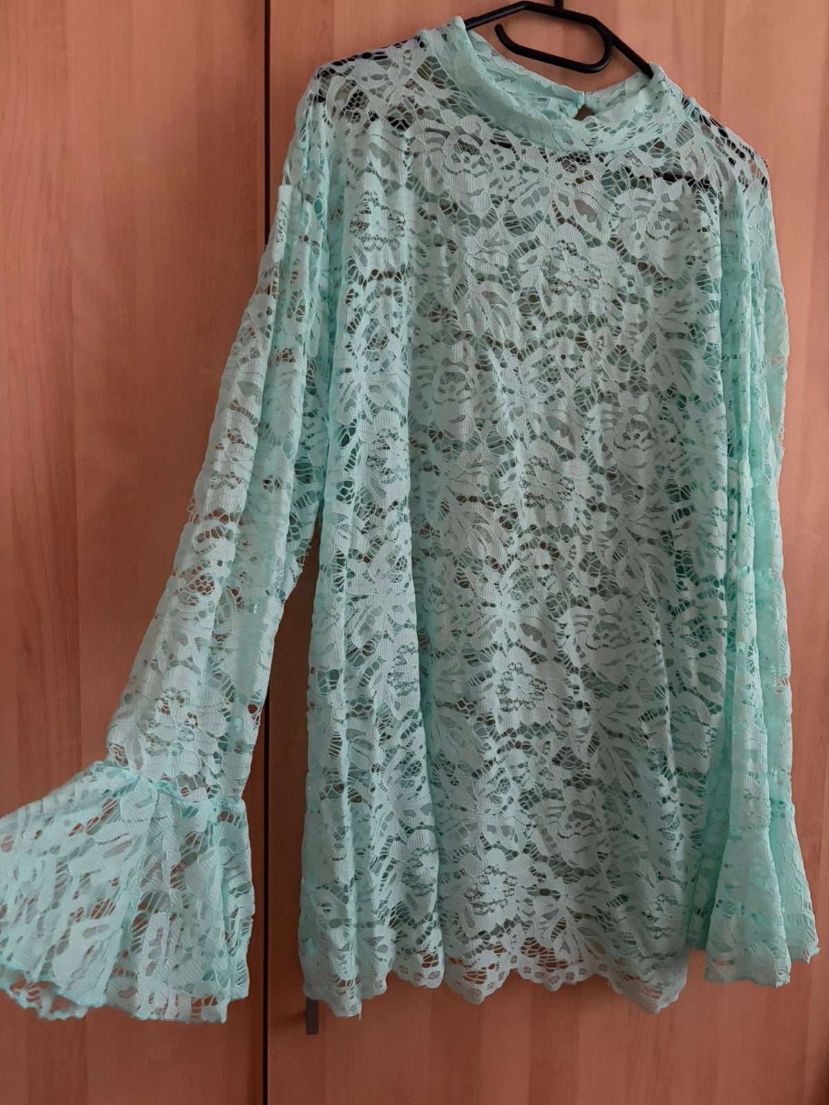 Mooie kanten top maat 44/46, Kleding | Dames, Blouses en Tunieken, Ophalen of Verzenden, Zo goed als nieuw, Maat 42/44 (L), Groen