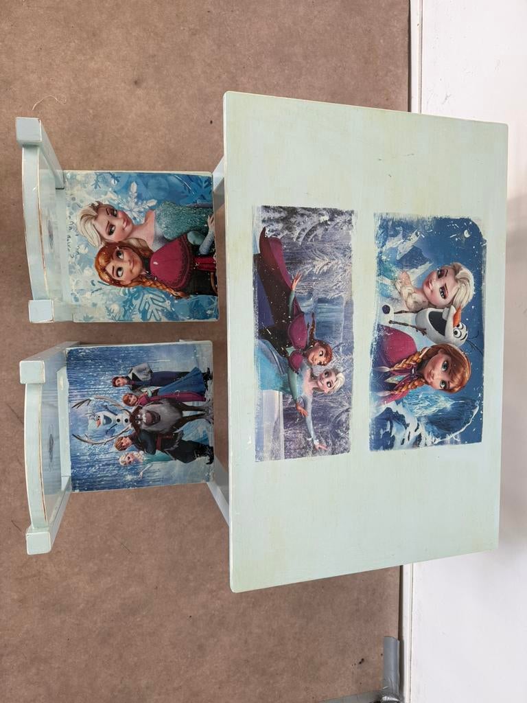 Kindertafel met 2 stoeltjes, Ophalen of Verzenden, Overige typen