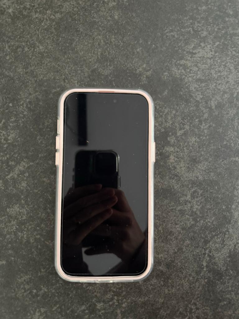 iPhone 15 Plus (roze) - Zonder USB-lader en doos, Ophalen, Zo goed als nieuw, Roze, Zonder abonnement